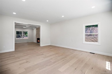 Welcome to this magnificent brick-faced Post Modern masterpiece - photo 27