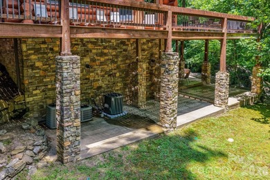 Stunning custom log home nestled on over 3 acres in the shadow - photo 37
