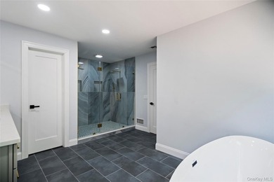 Welcome to this magnificent brick-faced Post Modern masterpiece - photo 37