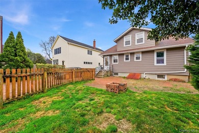 Prime location South of Montauk Highway! This spacious 4-bedroom - photo 38