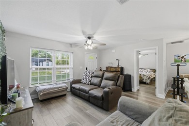 MOVE-IN READY CBS HOME IN WILLISTON HIGHLANDS - MODERN FINISHES - photo 9