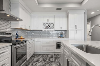 PARADISE POINTE CONDO W/UNOBSTRUCTED CHARLOTTE HARBOR VIEWS! The - photo 8