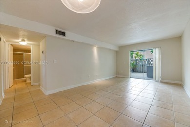 Rare listing. This model is very sought-after, in demand, and - photo 3