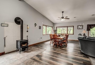 SECLUDED 16 AC RETREAT NEAR POMONA LAKE! Escape to the peace and - photo 5