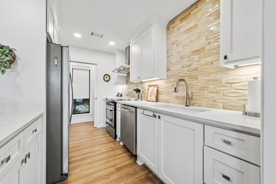 Discover the perfect blend of modern luxury and relaxed lakeside - photo 13