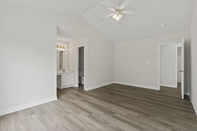 Welcome to this stunning newly renovated home located at 957 - photo 20