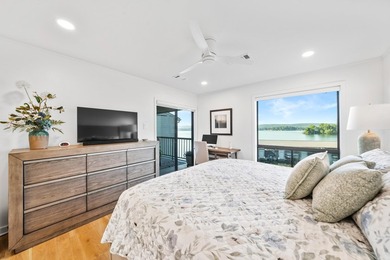 Discover the perfect blend of modern luxury and relaxed lakeside - photo 23