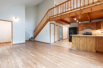 This charming, southeast side salt box with it's flexible floor - photo 10