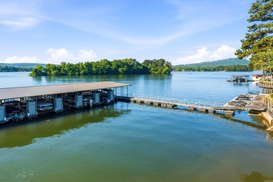 Discover the perfect blend of modern luxury and relaxed lakeside - photo 36