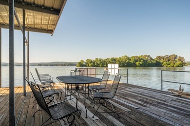 Discover the perfect blend of modern luxury and relaxed lakeside - photo 42
