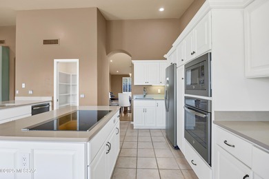 This Gorgeous Galleria is move-in ready to enjoy mountain views