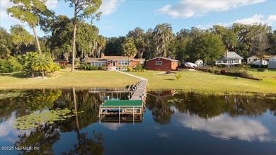 Stella Lake Home For Sale in Crescent City Florida