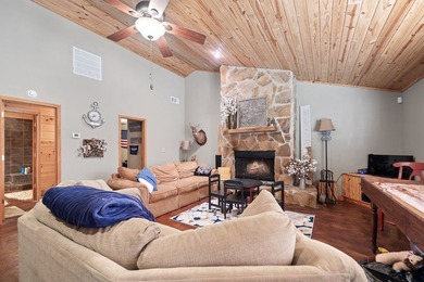WE HAVE REDUCED THE PRICE. 5 bedroom 3 bath house with 200 feet - photo 11