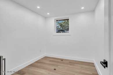 Beautifully renovated corner office building with outstanding - photo 12