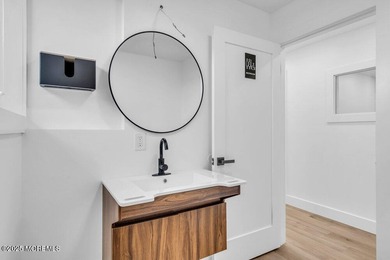 Beautifully renovated corner office building with outstanding - photo 14