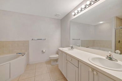 Priced to sell immediately! This move-in ready 2/2/1 townhome in - photo 21