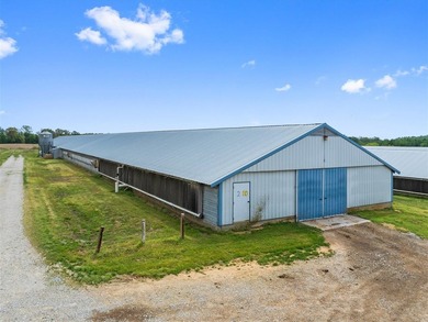 This is a very well-maintained 6-house broiler poultry farm. The - photo 22