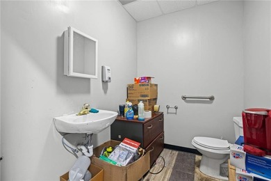 ATTN: ALL INVESTOR & BUSINESS OWNERS. Check out this turnkey - photo 24