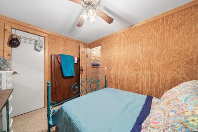 WE HAVE REDUCED THE PRICE. 5 bedroom 3 bath house with 200 feet - photo 27