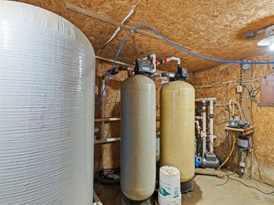 This is a very well-maintained 6-house broiler poultry farm. The - photo 32