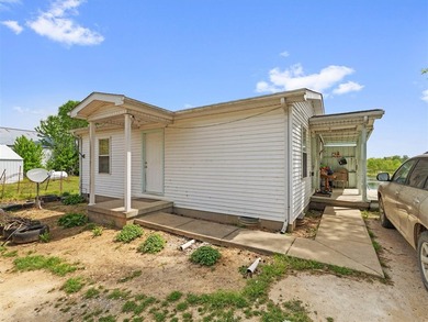 This is a very well-maintained 6-house broiler poultry farm. The - photo 34