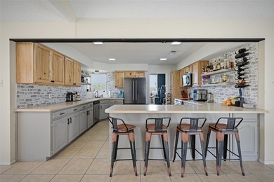 Tucked onto a scenic corner lot in Tioga, this well-maintained 2 - photo 8