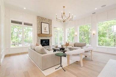 The lot next door can be purchased to create the perfect back - photo 7