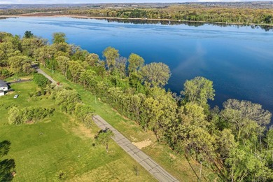 Rare opportunity to own over 2 acres of waterfront on beautiful - photo 3