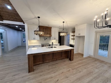 Mt Harbor in the Prestige Harbor South Community. This home - photo 4