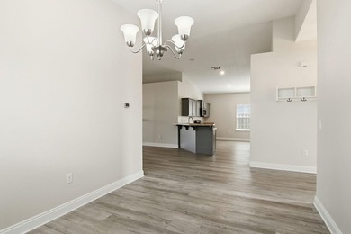 A conveniently located must-see! Fresh interior paint on walls - photo 15