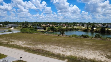Excellent opportunity to own a triple lot site in the rapidly - photo 1