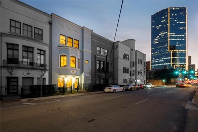 Beautiful rooftop views, abundancy of living space, excellent