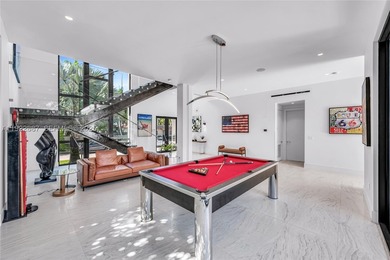 Turn-key, fully furnished, and behind the gates of North Bay - photo 4