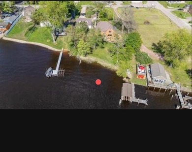 Wolf River waterfront one-of-a-kind majestic character home on - photo 9