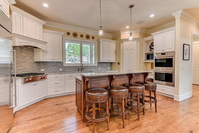 Fabulous Kisner-Built Home in The Reserve at Woodside. Nestled - photo 14