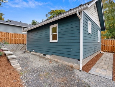 Welcome to Camas View! This safe and private cottage community - photo 14