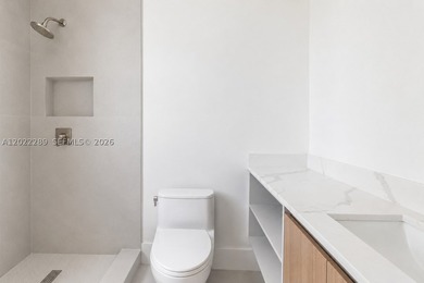 Brand-new modern residence by G3 Arquitectura. This stunning - photo 16