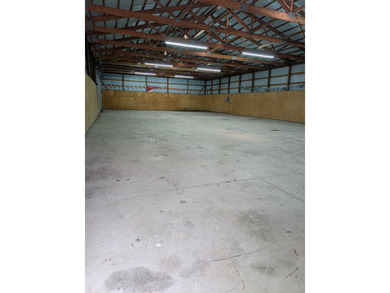 NEW listing! 50x100 ft building on 9.87 acres in a great - photo 7