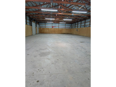NEW listing! 50x100 ft building on 9.87 acres in a great - photo 8