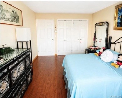 Urban Living at Its Finest in the Heart of Downtown Flushing - photo 10