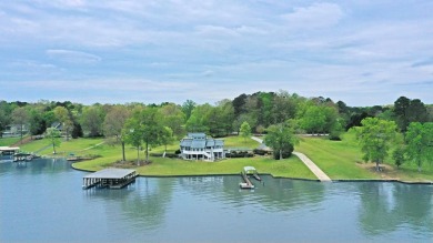 Your Own Private Oasis! This beautifully renovated lake home is - Lake Home For Sale in Greenwood, South Carolina