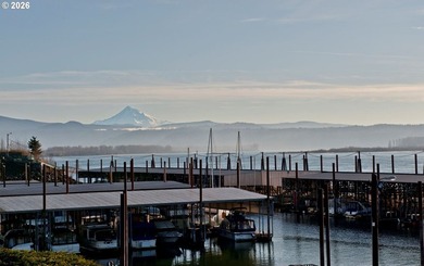 Welcome to Camas View! This safe and private cottage community - photo 23