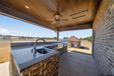 Discover luxury equestrian living in Stallion Lake Ranch - photo 31