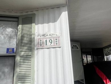 Lake Griffin Home For Sale in Fruitland Park Florida