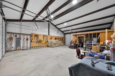 Discover luxury equestrian living in Stallion Lake Ranch - photo 44