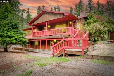 (private lake, pond, creek) Home For Sale in Lebanon Oregon