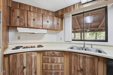Escape to your own private Central Oregon retreat! Nestled on 4 - photo 7