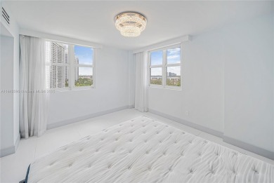 LUXURIOUS WATERFRONT LIFESTYLE - ELEGANT 3 BEDROOM, 3.5 BATH +