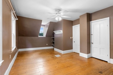 Charming Cottage-Style New Englander! Step into this delightful - photo 29