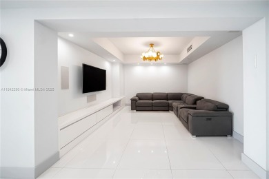 LUXURIOUS WATERFRONT LIFESTYLE - ELEGANT 3 BEDROOM, 3.5 BATH +